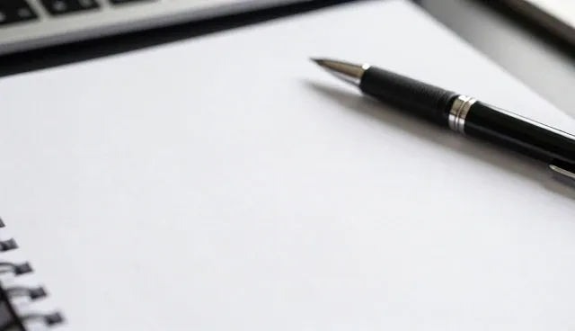 年度管理培训计划：集中式与分散式执行的取舍